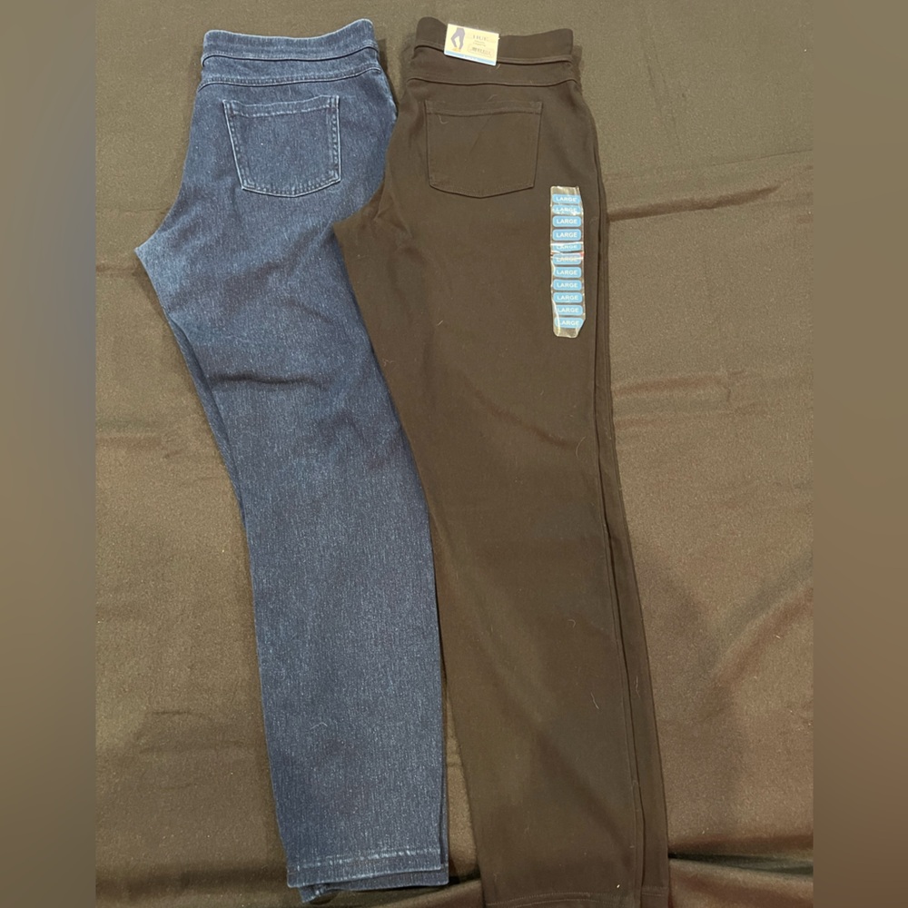 HUE Denim & Black Jean style Leggings (2 pairs)